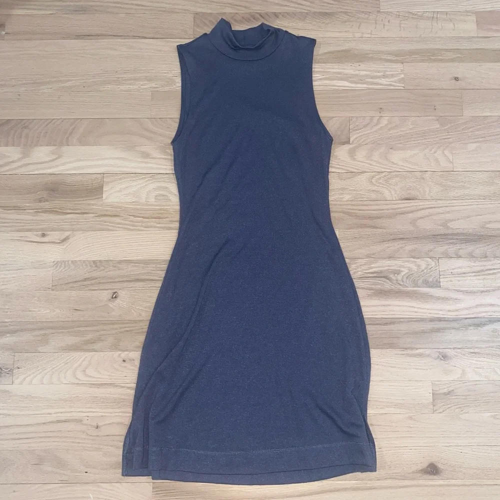 Aritzia Wilfred Free Hardison Dress Gray - Picture 2 of 10